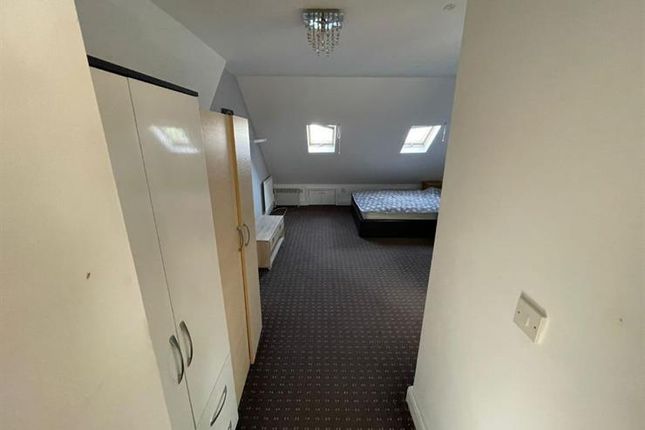 24, Charlemont Road, East Ham photo 3