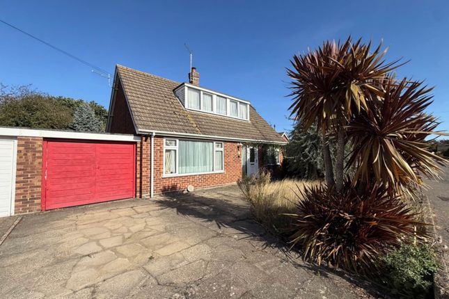 3-bed semi-detached on Briar Close, Norwich, £260,000