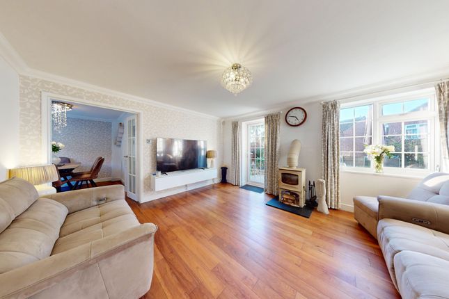 24, Wheatfield, West Malling photo 2
