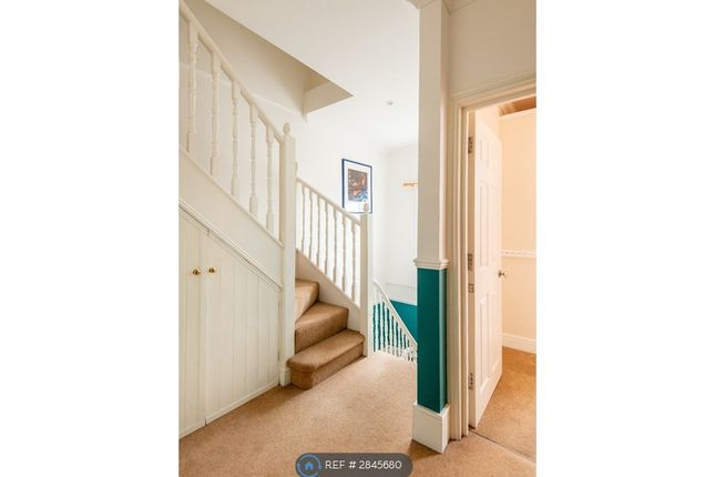 Flat D, Buckingham Road, Brighton photo 4