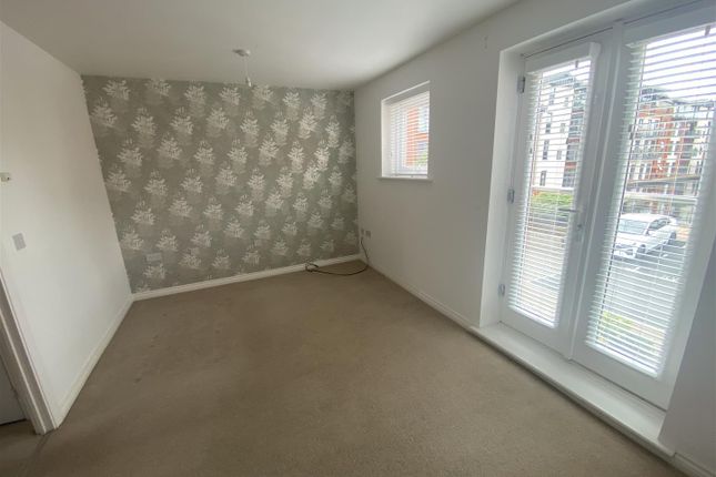6, Larch Way, Stourport-On-Severn photo 3