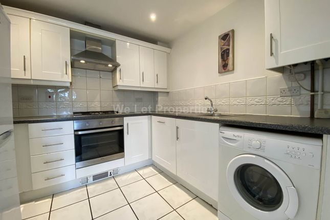 10, Little Bolton Terrace, Salford photo 4