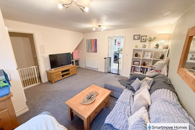 22, Deanery Close, Ripley photo 4