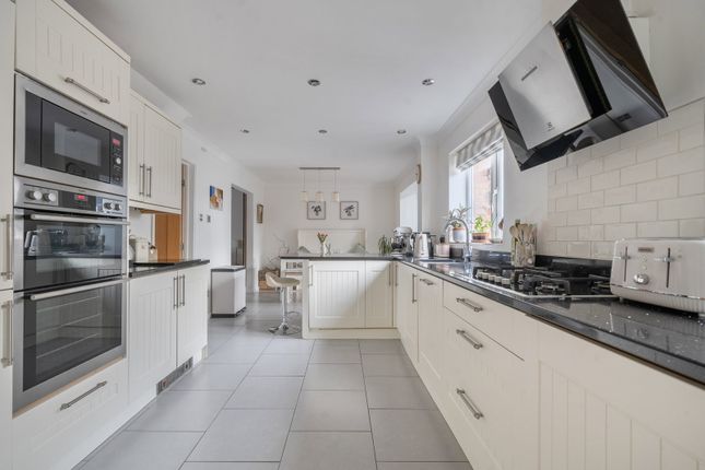 11, Cornflower Way, Melksham photo 4