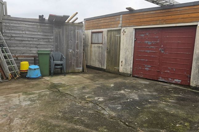 4, Lamellyn Road, Par photo 4