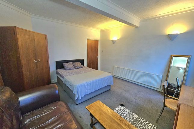 Thumbnail Room to rent in Islington Row Middleway, Birmingham