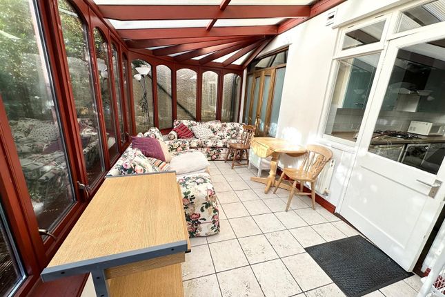 Room One, 43, Walford Road, Uxbridge photo 4