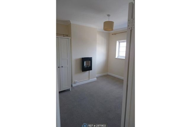 Flat, A King Georges Place, Maldon photo 2