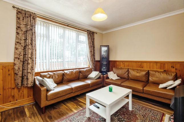 25, Robinsons Hill, Nottinghamshire photo 3