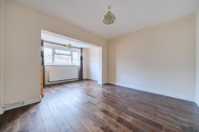 88, Whitley Wood Lane, Reading photo 3