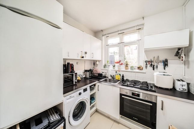 Garden Flat, 21, Burghley Road, London photo 3