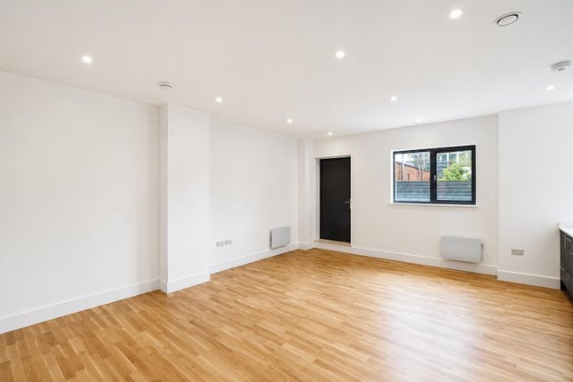 3, North Gate House, 718-722 Seven Sisters Road, London photo 3