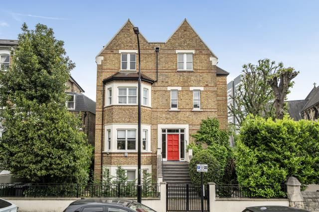 Priory Road, London photo 4