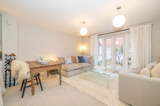 23, Wales Crescent, Kent photo 2