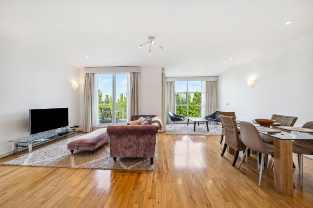Flat for sale in Terrano House, 40 Melliss Avenue