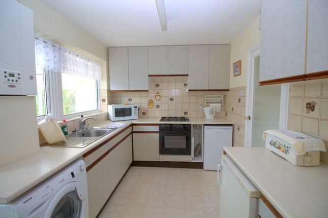47, Hill Farm Way, West Sussex photo 5