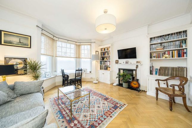 Flat 31, Kenilworth Court, Lower Richmond Road, London photo 3