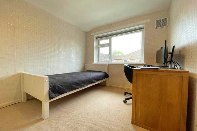 Flat for sale in Wardle Road, Sale