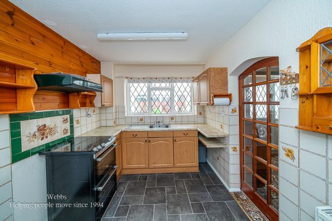 11, Highgrove Close, Willenhall photo 2