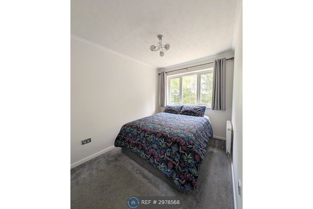 Lea Hall Drive, Chase Terrace, Burntwood photo 3