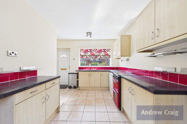 57 Malone Gardens, Birtley photo 3