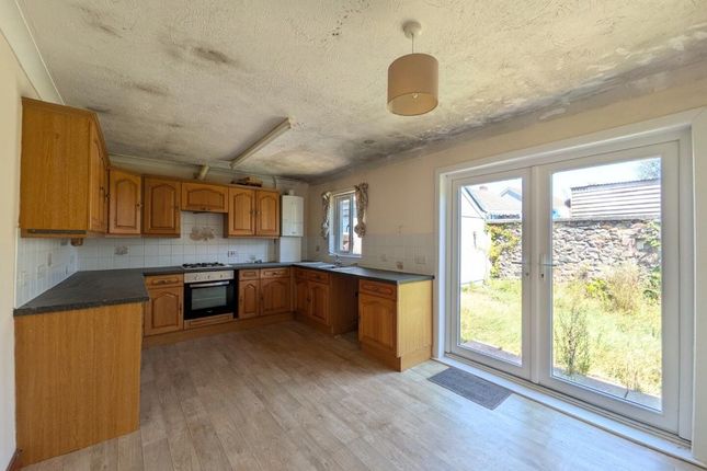 2 Highburrow Court, Pool, Redruth photo 3