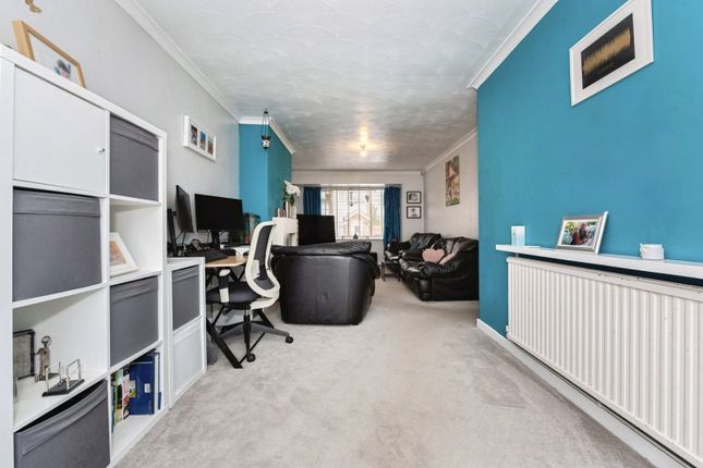 47, Lonsdale Crescent, Kent photo 4