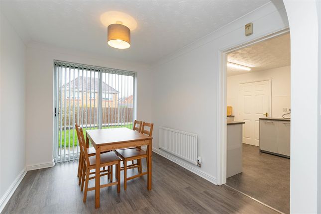 24, Watermeadow Grove, Stoke-On-Trent photo 4