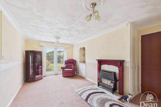 3, Latimer Road, Cinderford photo 4