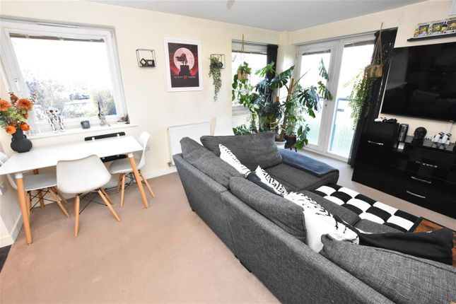 25, Flat 2, Pavilion Close, Leicester photo 4