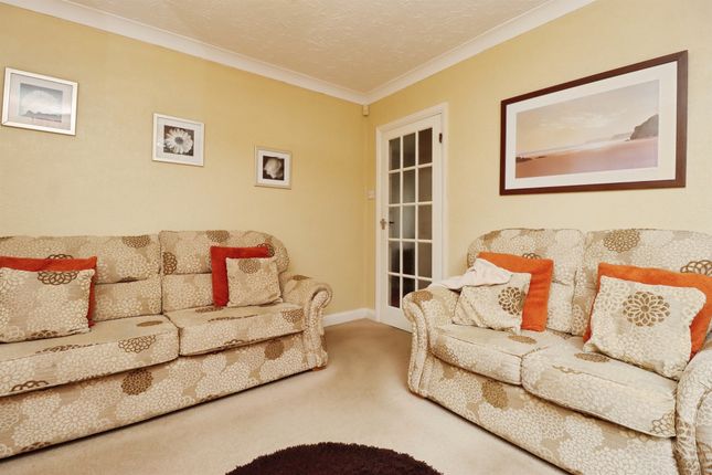 213, Rushton Road, Kettering photo 3
