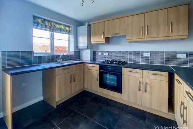 20 Leeholme Gardens, Billingham photo 3