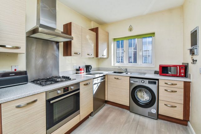 49, Skylark Road, Melksham photo 3