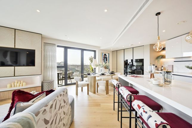 White City Living, White City photo 2