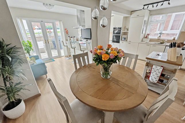 82 Croft Lane, Bury photo 4