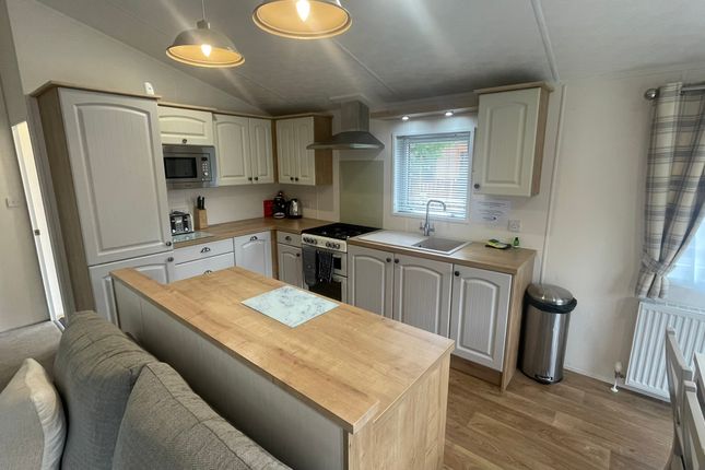 4 Coniston Drive, South Lakeland Leisure Village, Carnforth photo 5