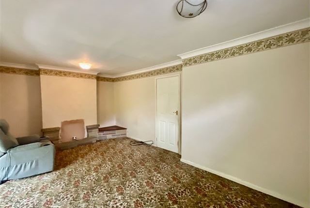 19, Manvers Road Swallownest, Sheffield photo 2