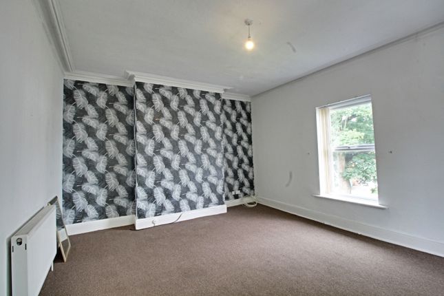 Flat 3, 2 Sefton Road, LIVERPOOL photo 2