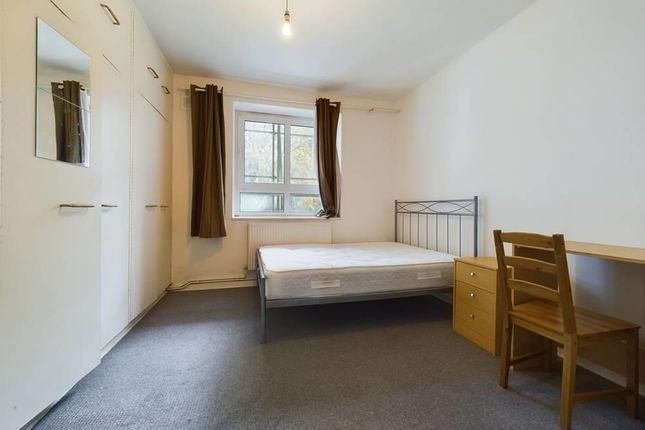 Flat for sale in Boundary Road, London