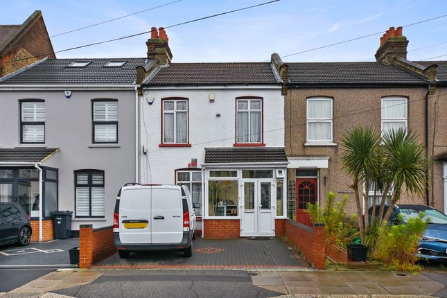 Thumbnail Terraced house for sale in New Road, Seven Kings, Ilford
