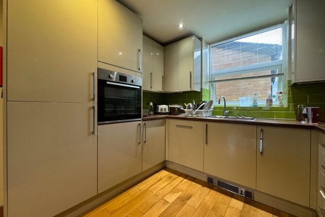 28, Llandough Street, Cardiff photo 4