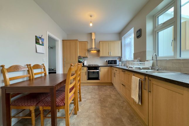 23 King George Avenue, Loughborough photo 4
