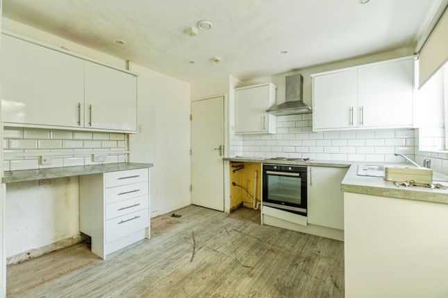 2, Freckleton Drive, Greater Manchester photo 4
