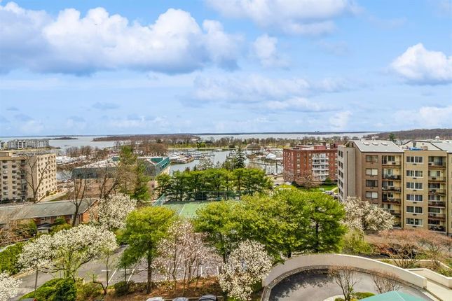 Town house for sale in 701 Pelham Road #5H, New Rochelle, New York, United States Of America