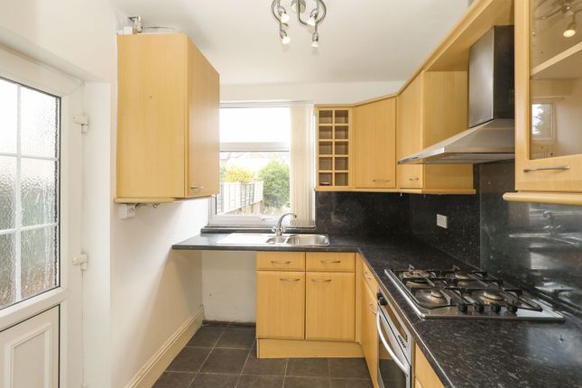 12 Chapel Road, Chesterfield photo 4