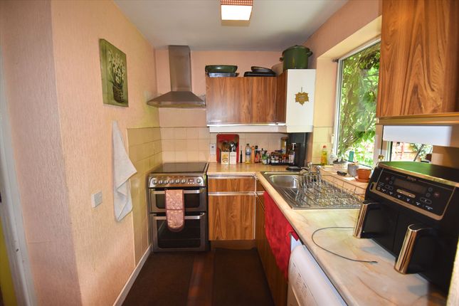 4 Ellerscroft Hayfield Road, High Peak photo 4
