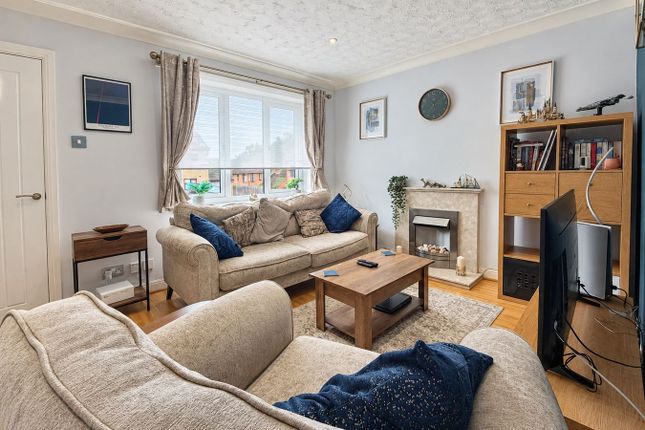 2, Hawkridge, Northampton photo 4