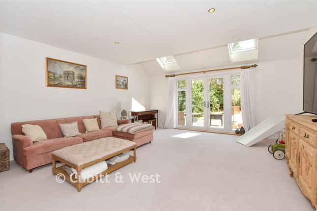 16, Windacres Farm Lane, Rudgwick photo 3