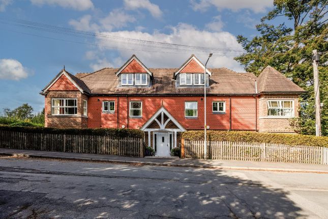 13 Brooklands, Ghyll Road, Crowborough photo 4