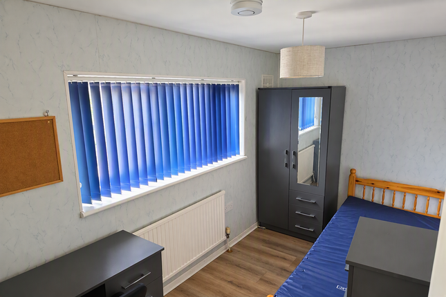9, Colchester photo 3